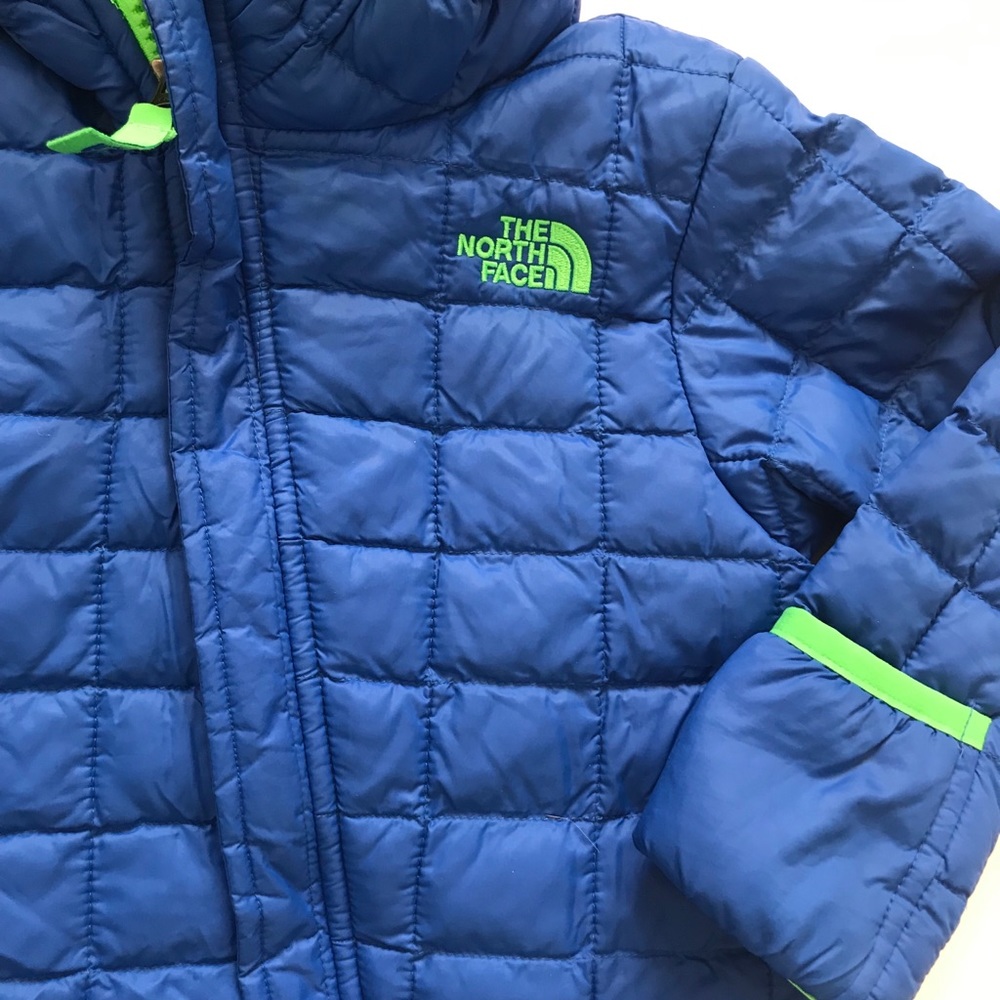 The North Face Thermoball bunting snow suit 18-24 - Picture 5 of 8